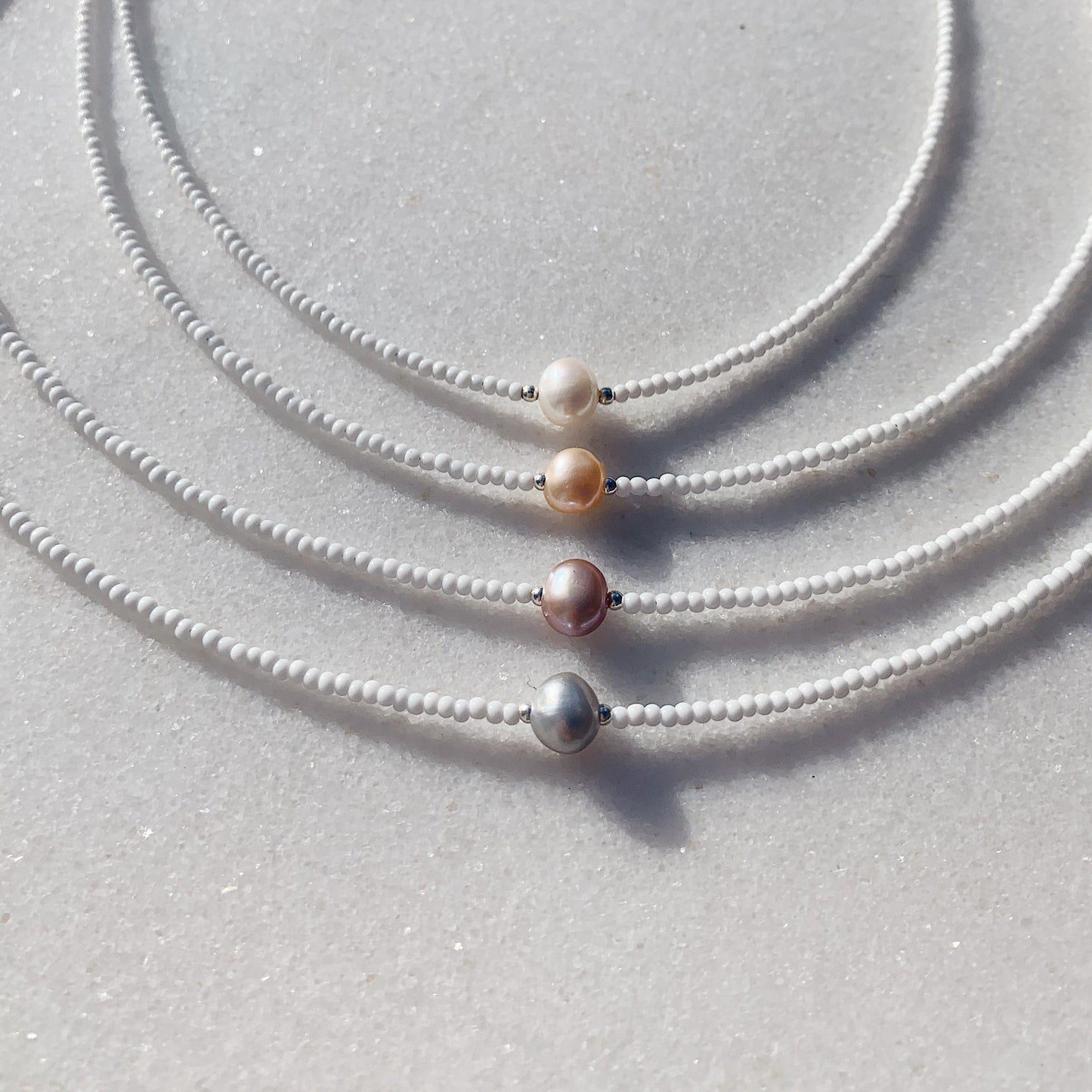 Single Pearl Choker